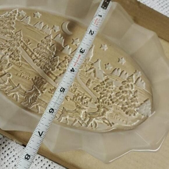 Mikasa Etched Graphic Silent Night Oval Sweet 12" Dish Plate - Picture 8 of 8